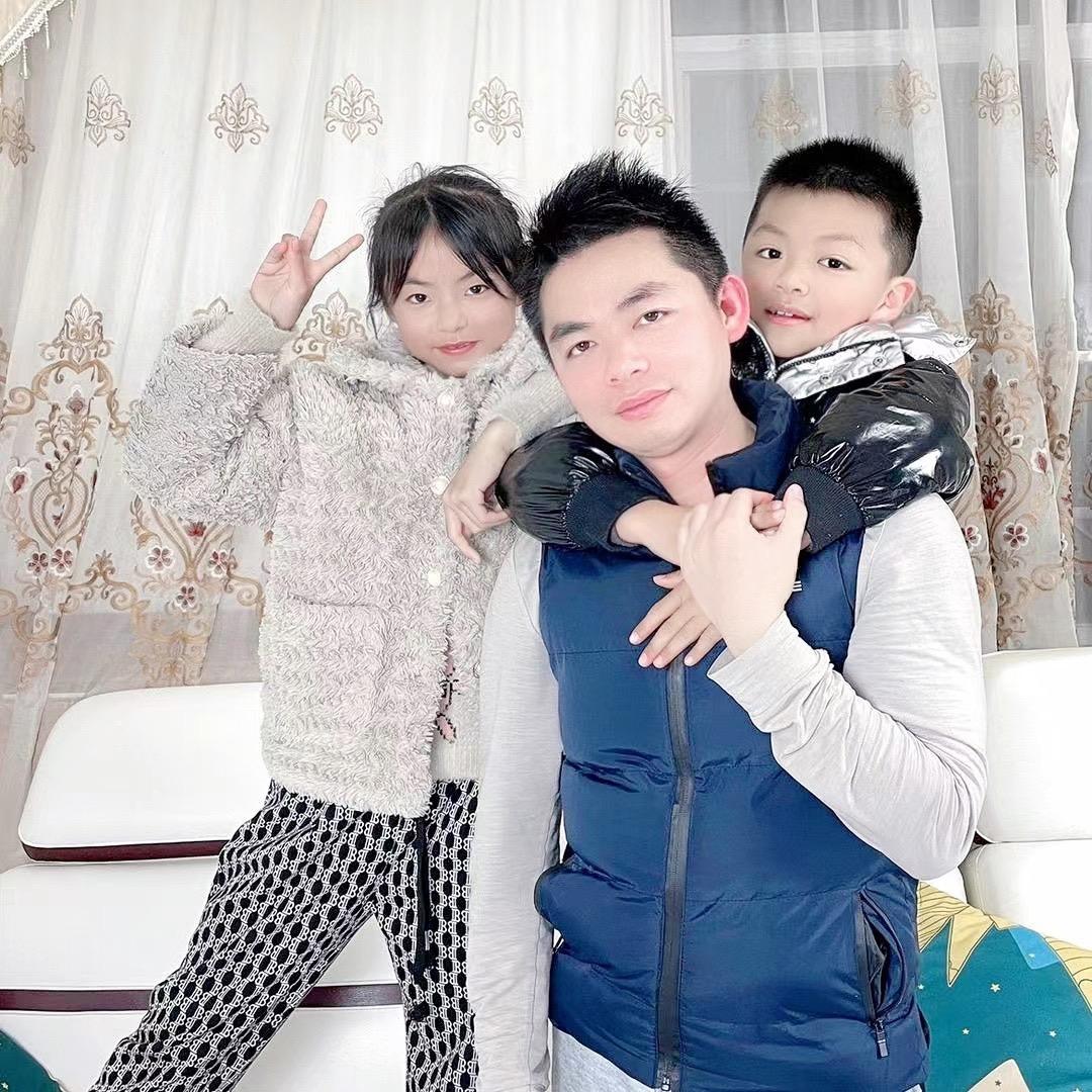 东哥一家人