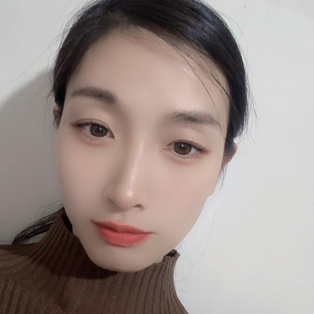 彤彤围裙服装