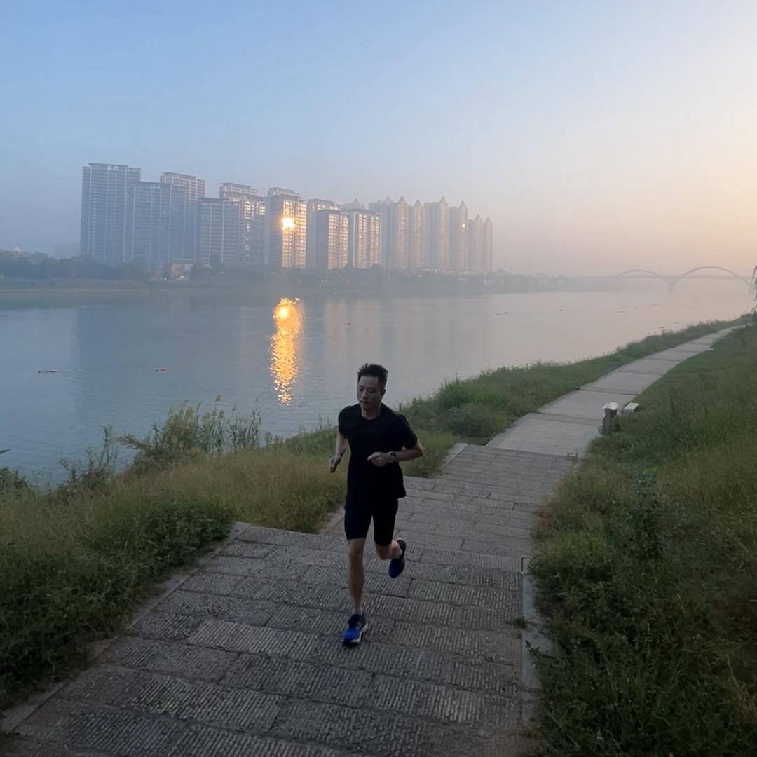 非面 （🧠💪📈）