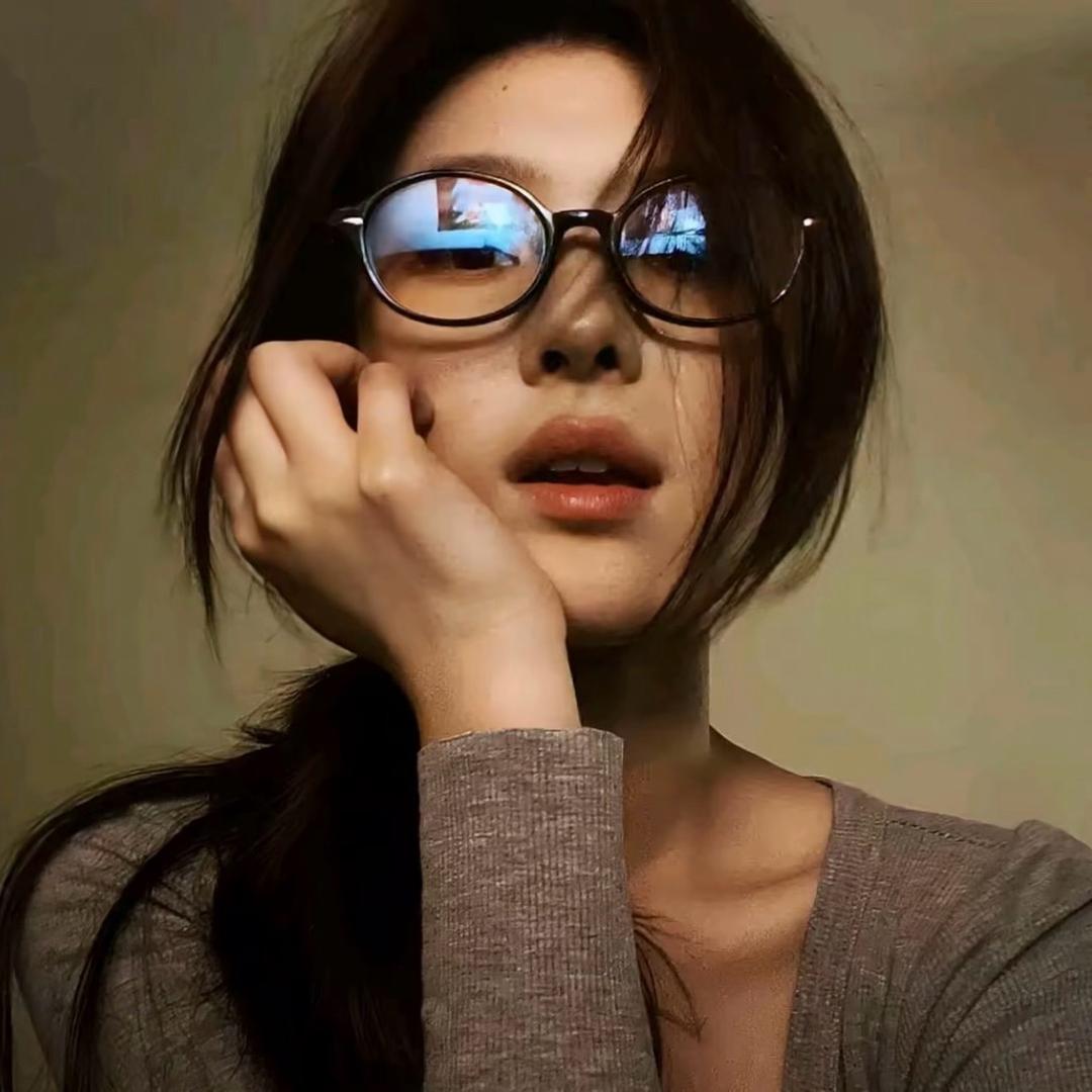 磁县小雨美甲（努力搓甲版）