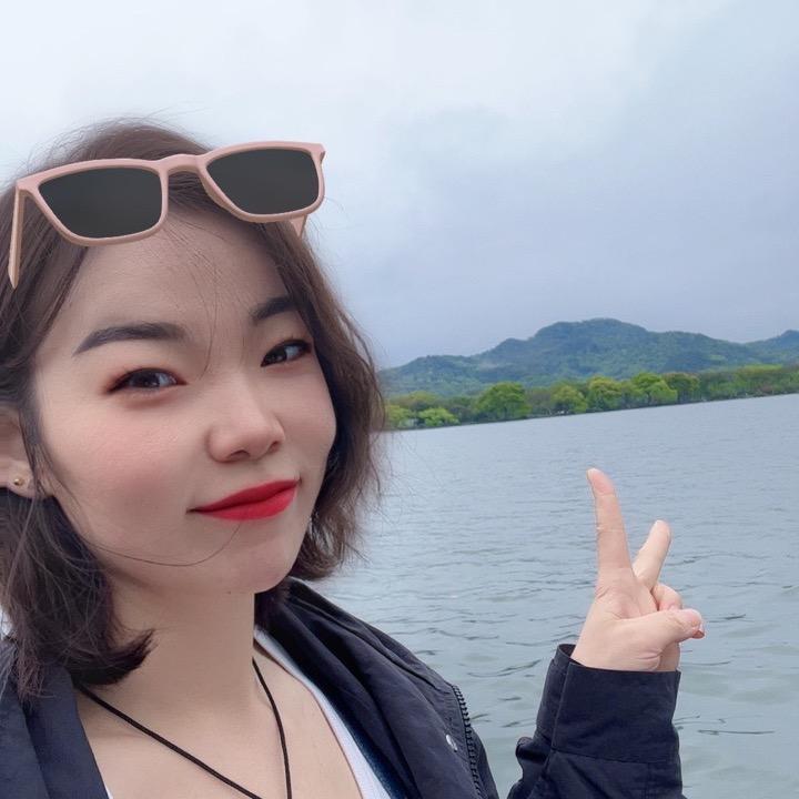 ʟ̆̈ᴜ̆̈ᴄ̆̈ᴋ̆̈ʏ̆̈🧡