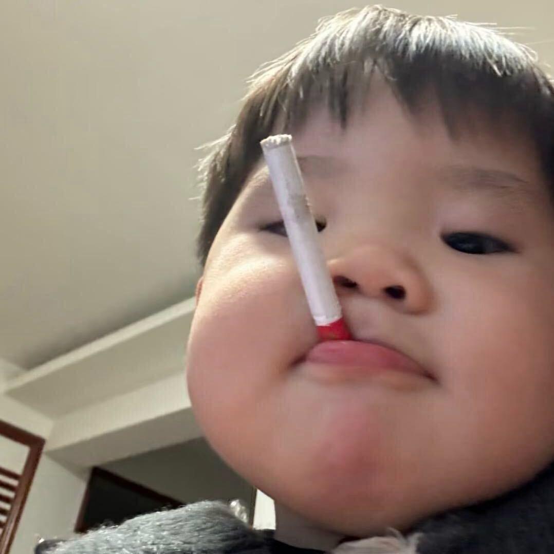 村口的胖子
