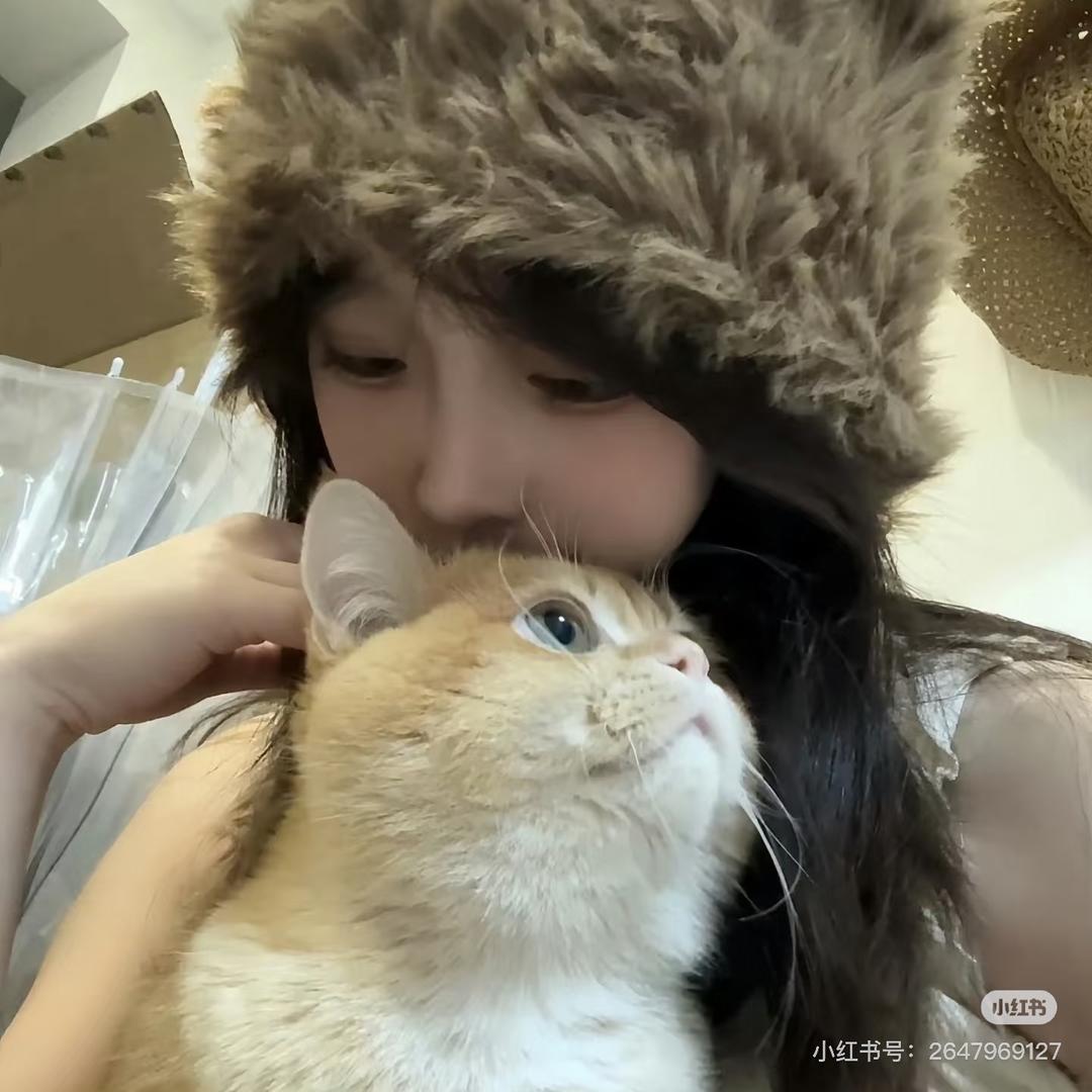 你头发油了o