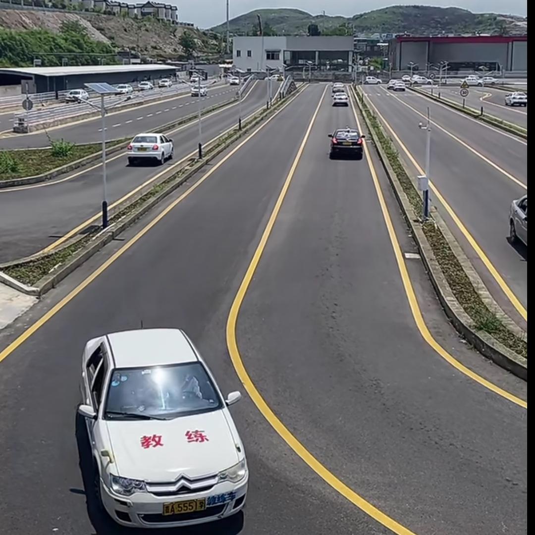 驾培服务→徐老根