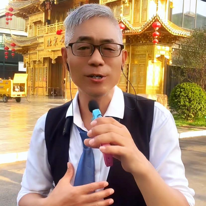 开心大叔爱唱歌🎤