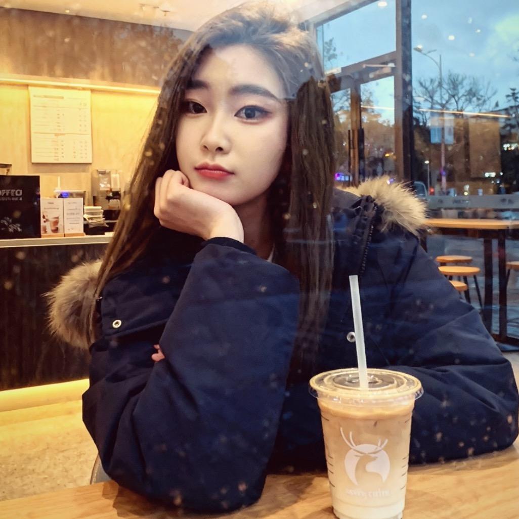 德西尔珠宝雪莲