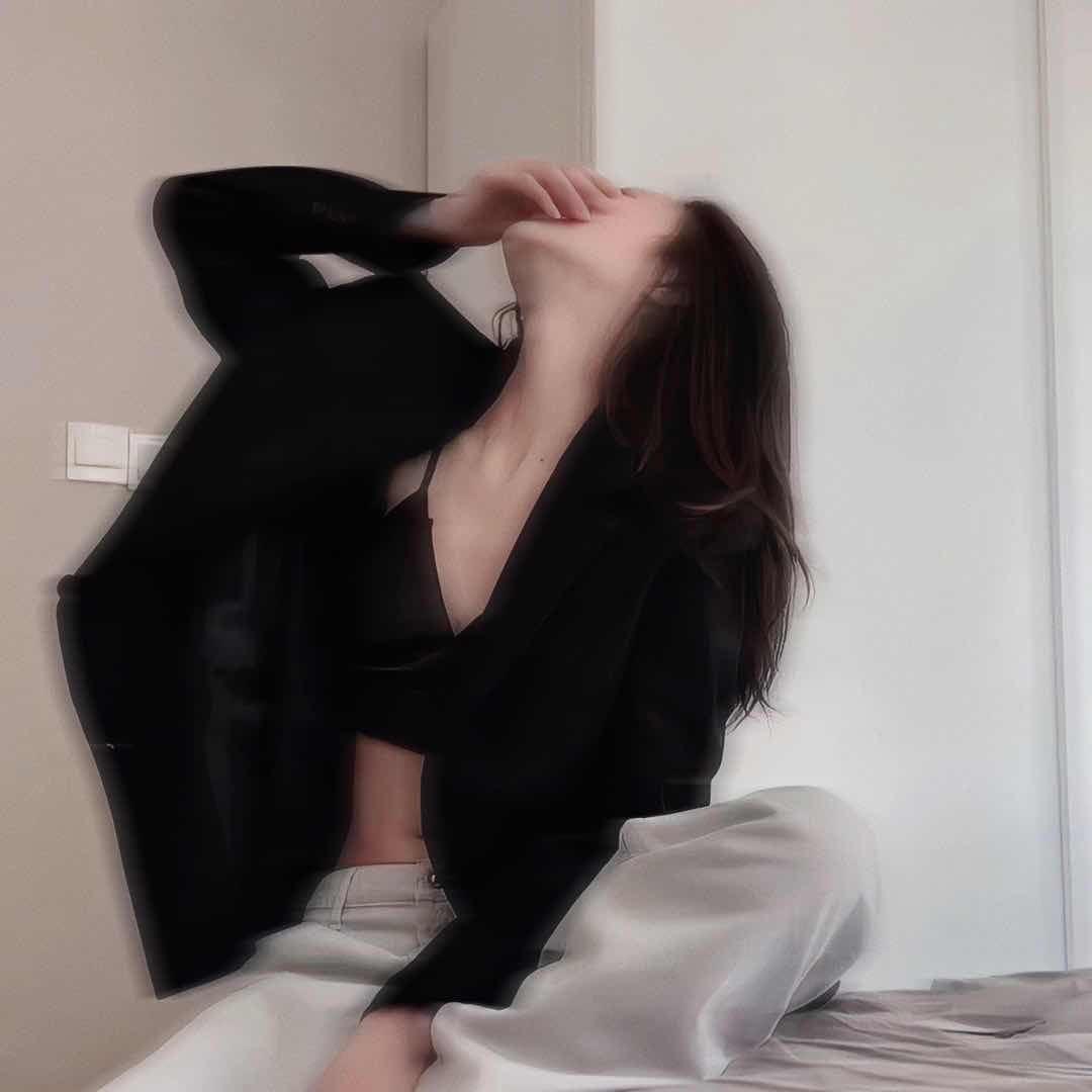℡    七月