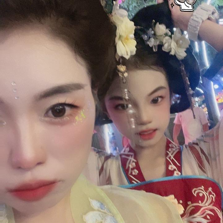 周周 ya