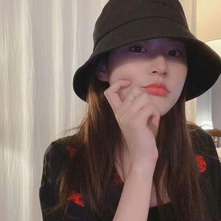 星期四了能跟我聊聊天吗