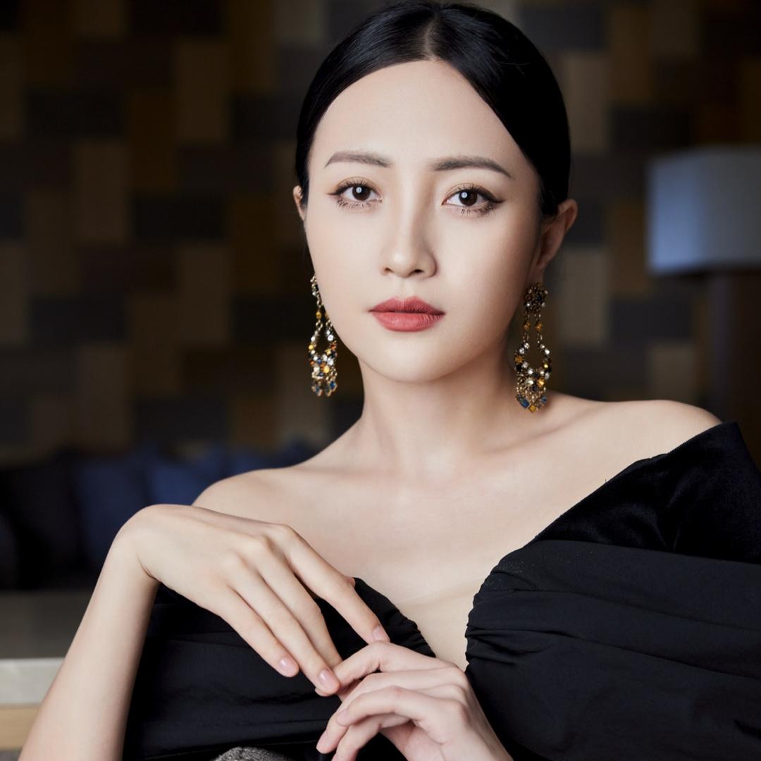 包文婧