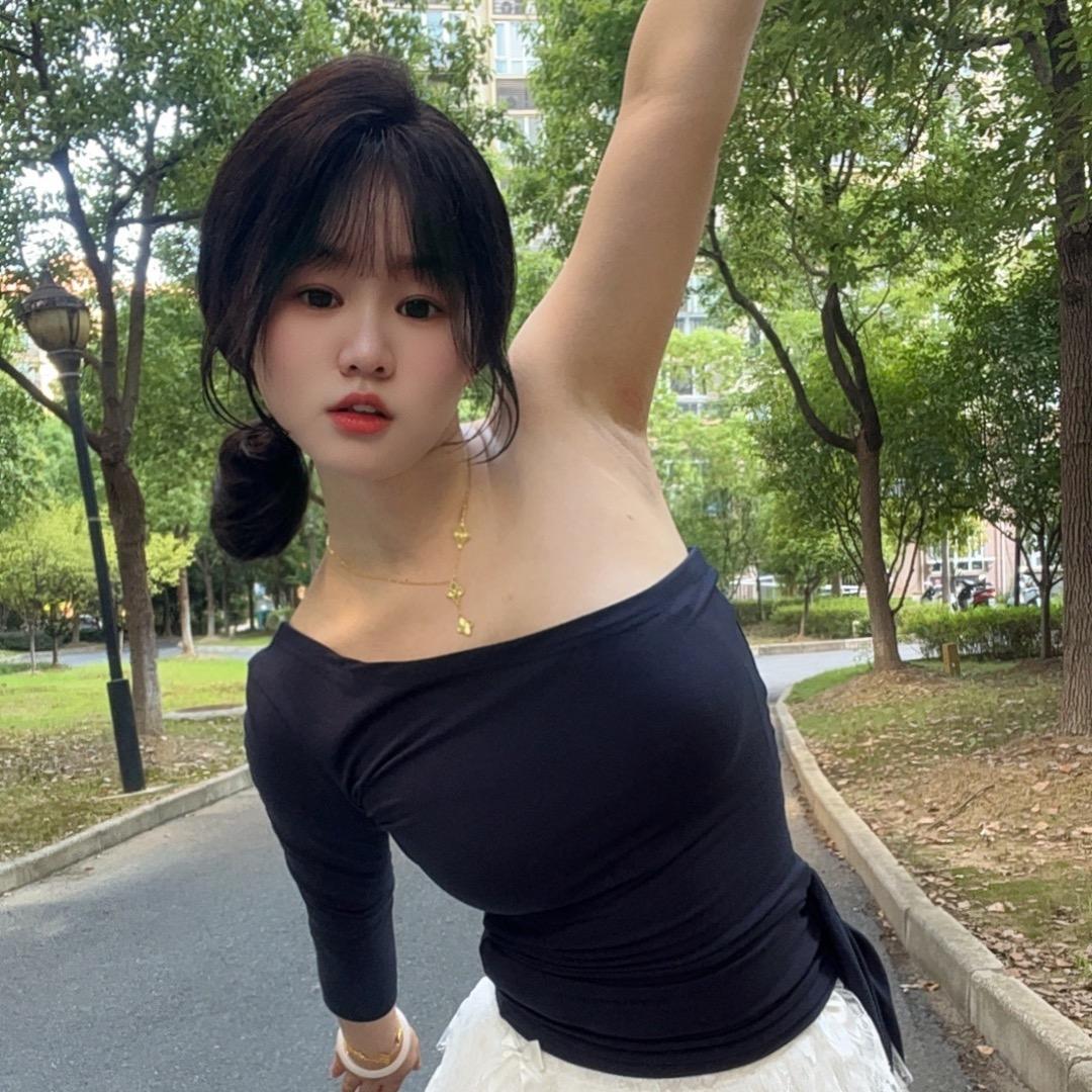 ABC彤彤