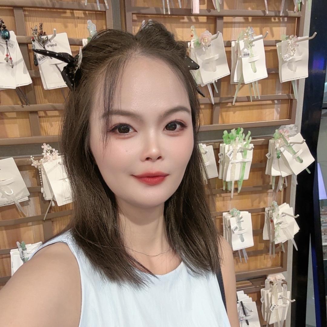 甜桃服装店