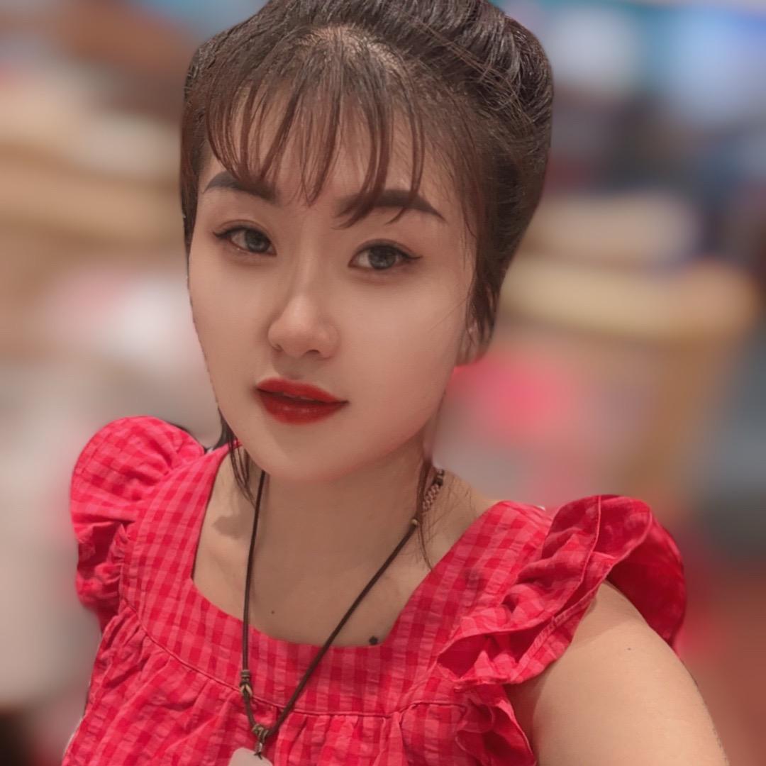 清晨小姐姐。家装工装木工。安装木饰面头像