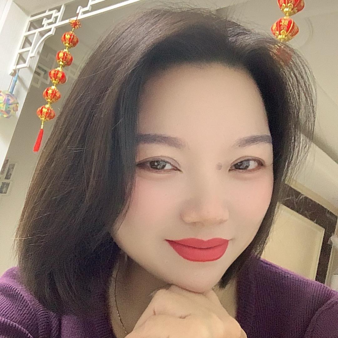 邱虹