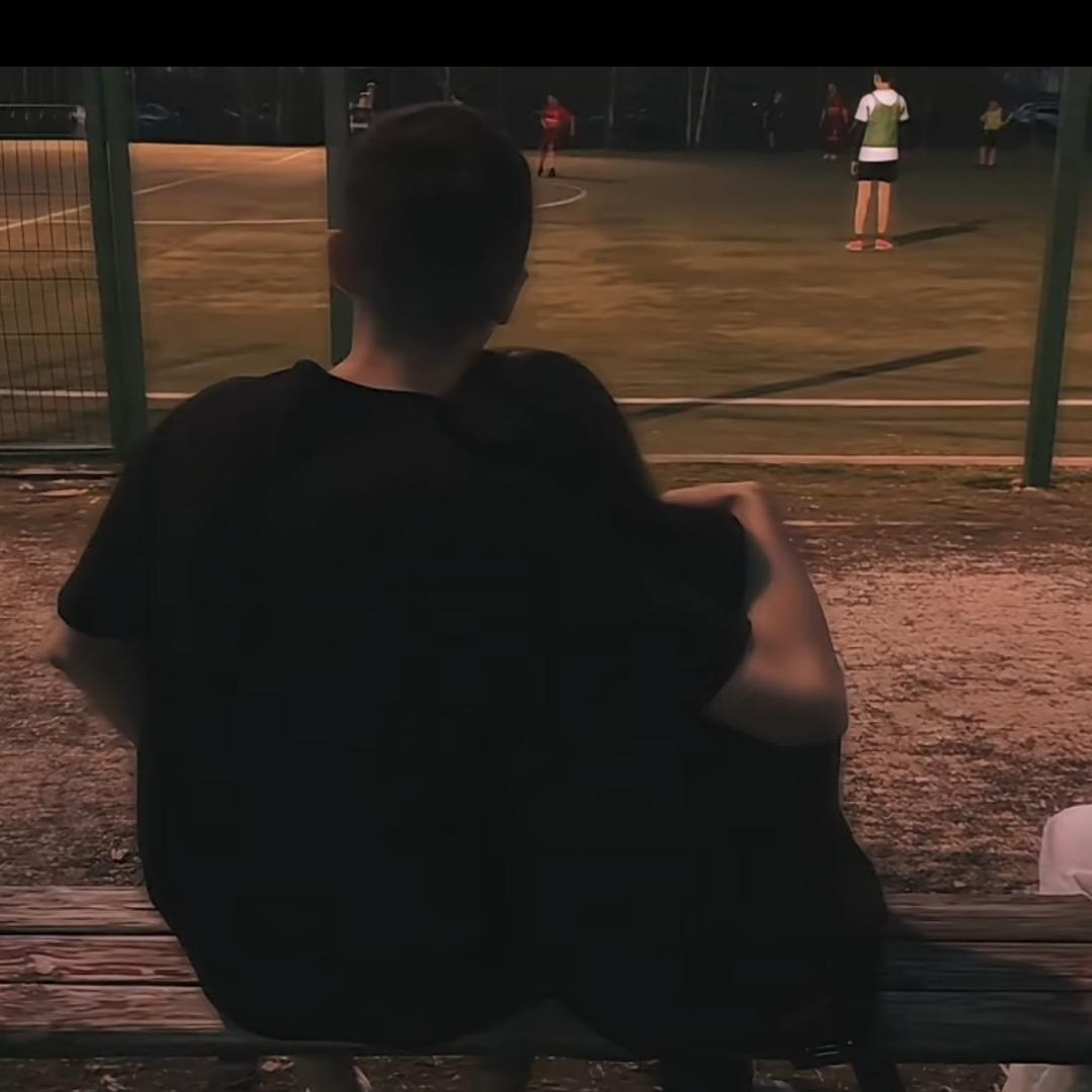 @_4