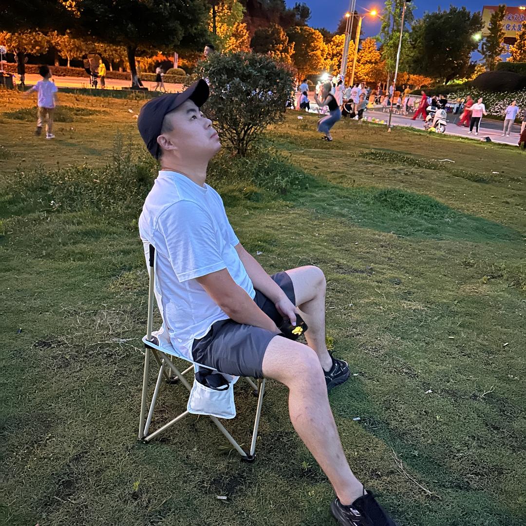 在四川跑商家收款设备的老胡