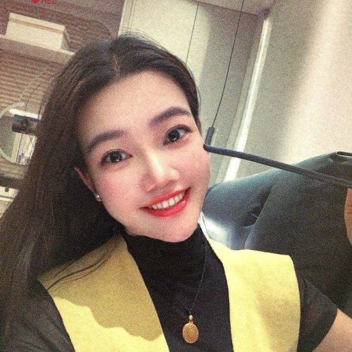 横州工地搬砖妹—冠珠（七彩」芬姐