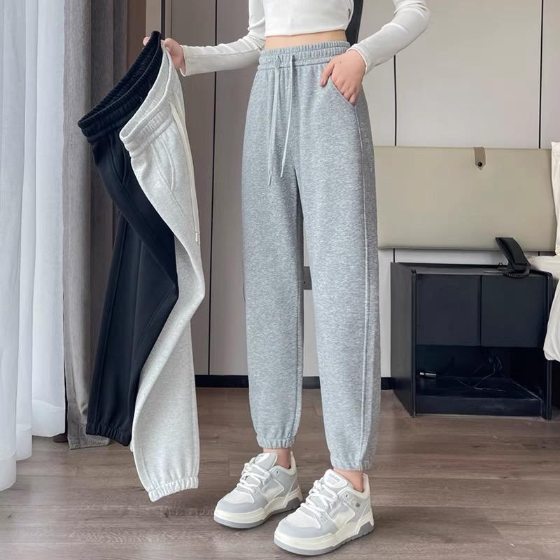 含笑服饰工厂店
