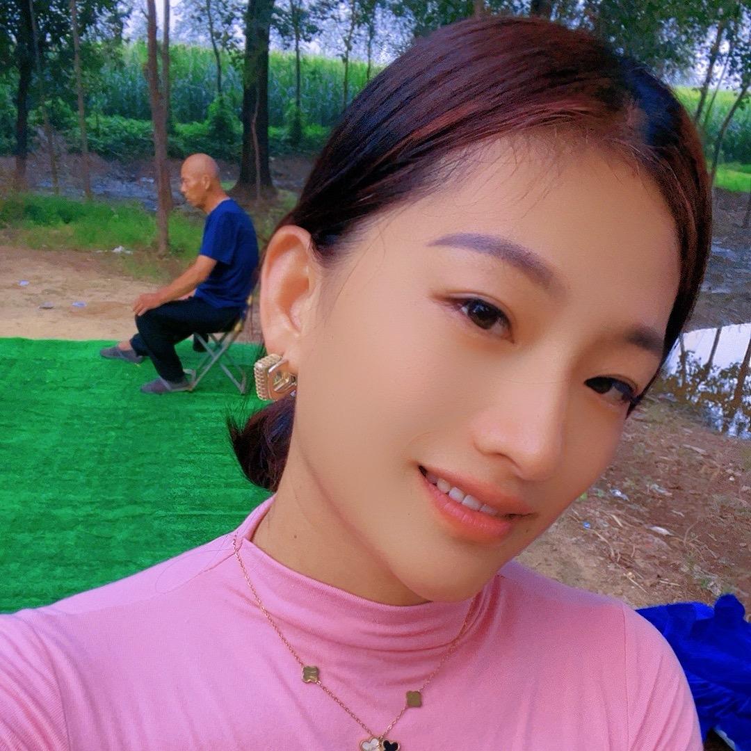 李英