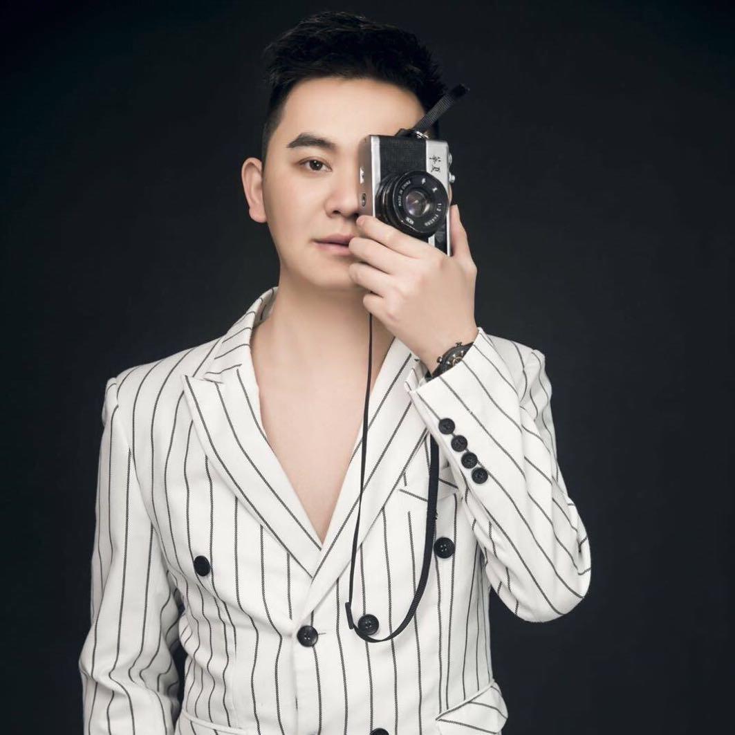 益阳减龄发型设计-汤米