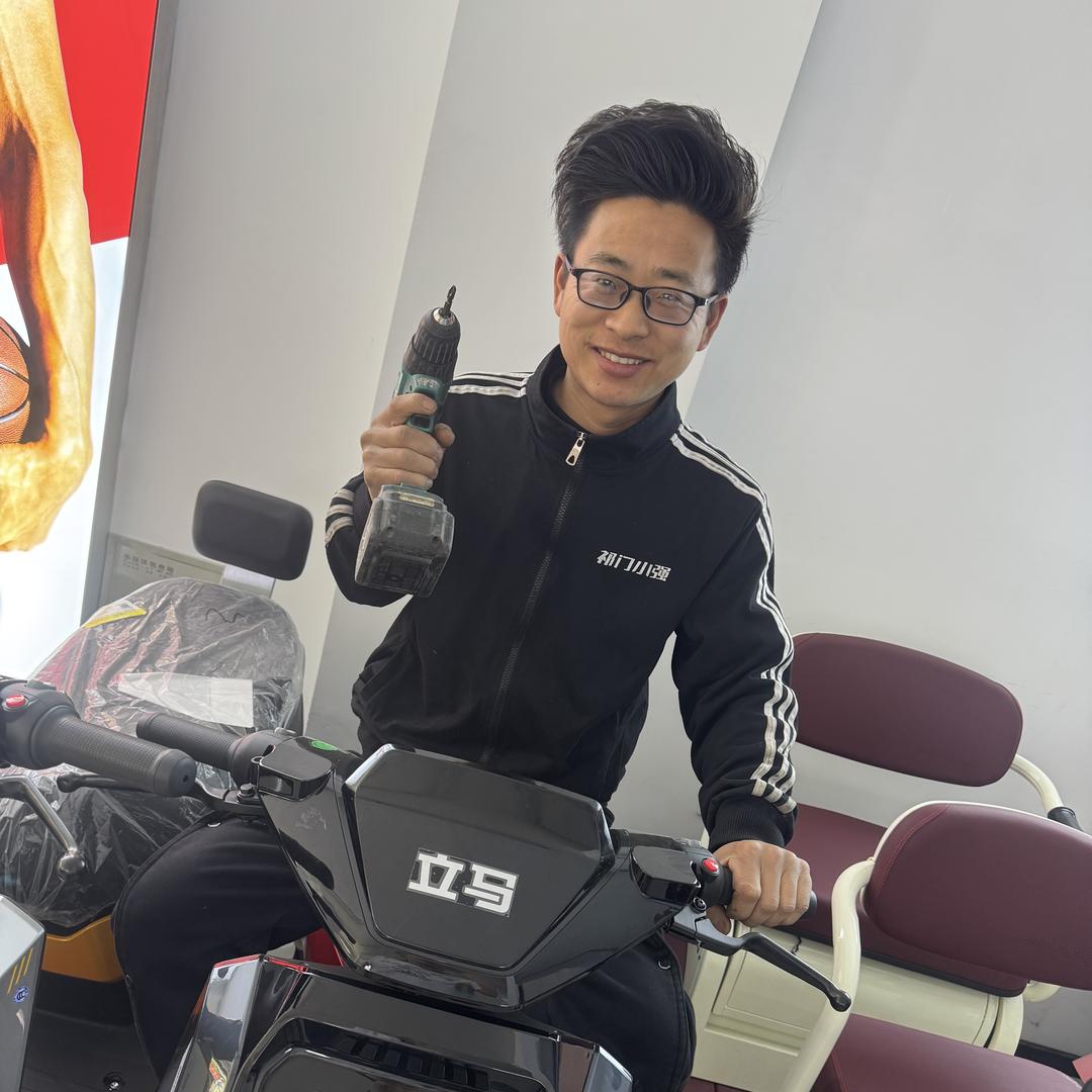 祁门立马（小强）