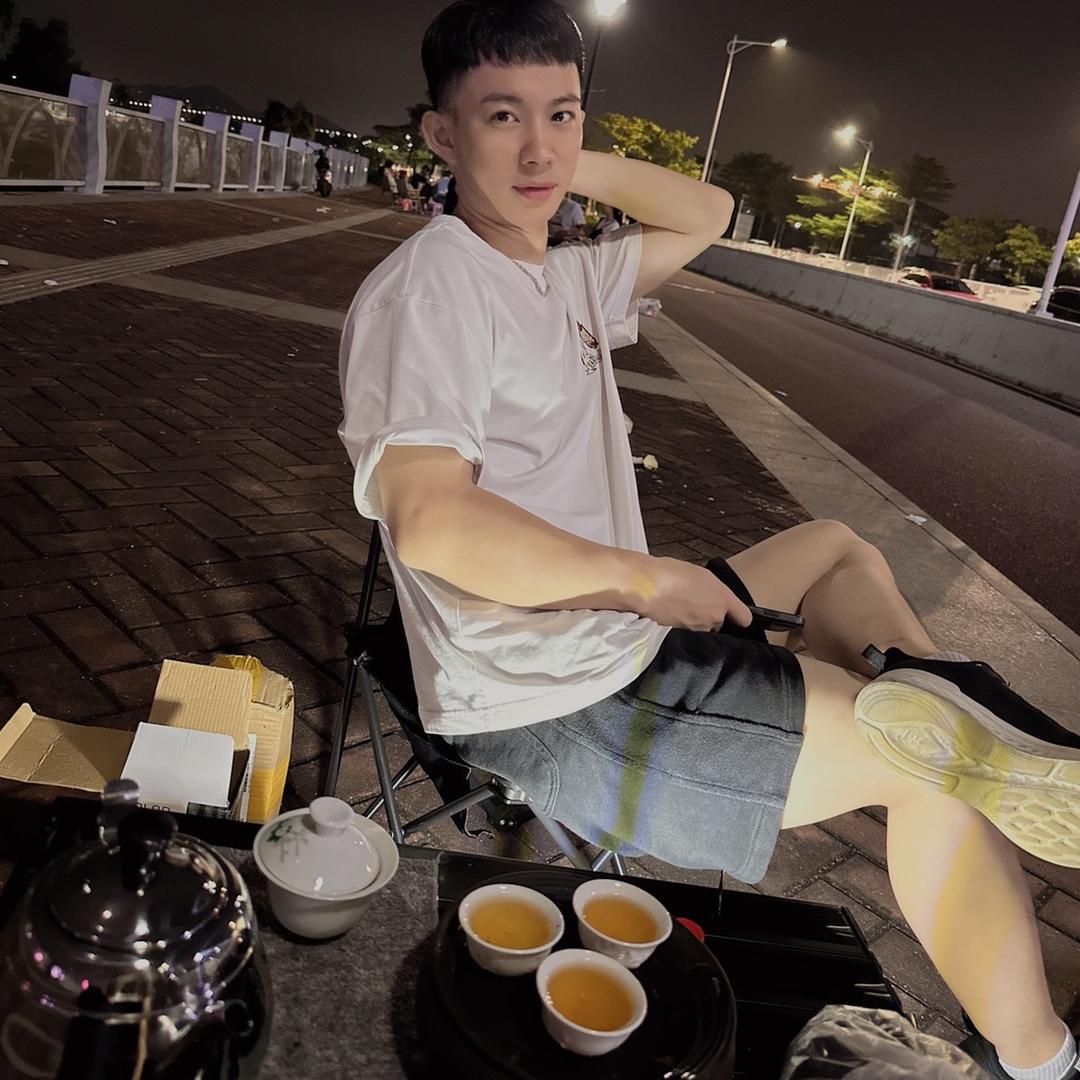 小舅童装