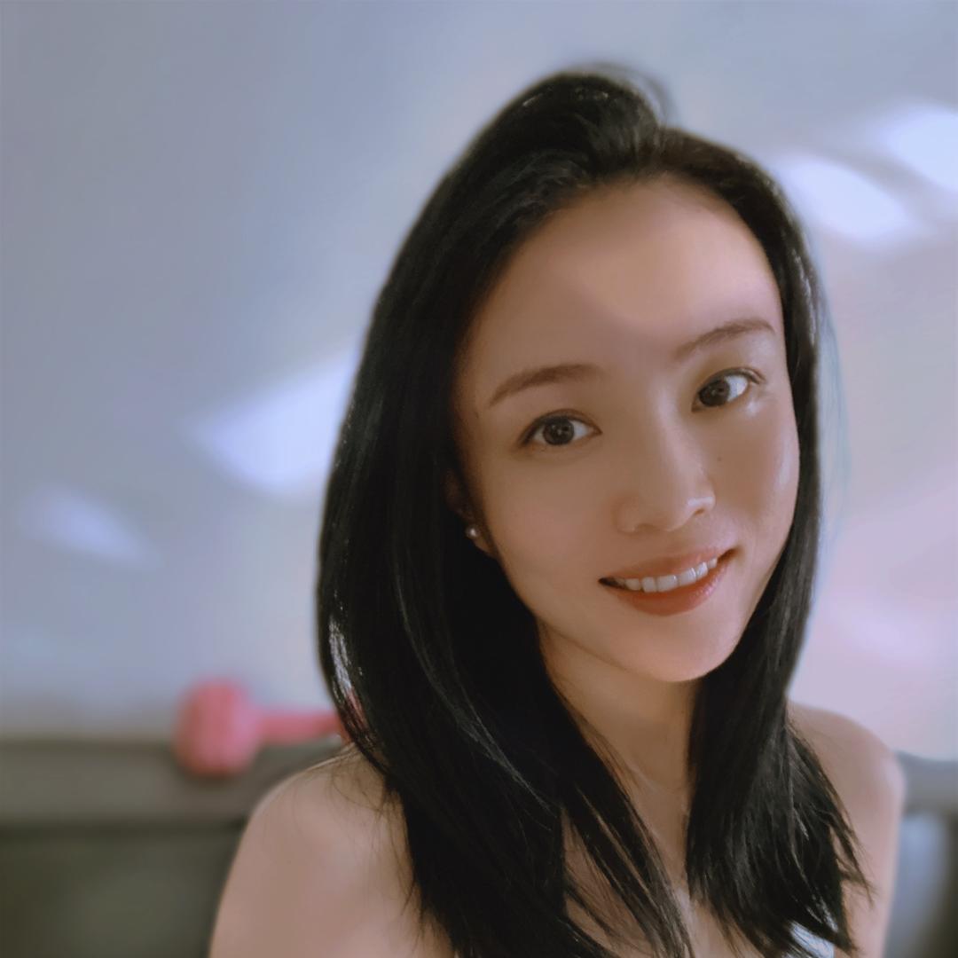 小时候可白了