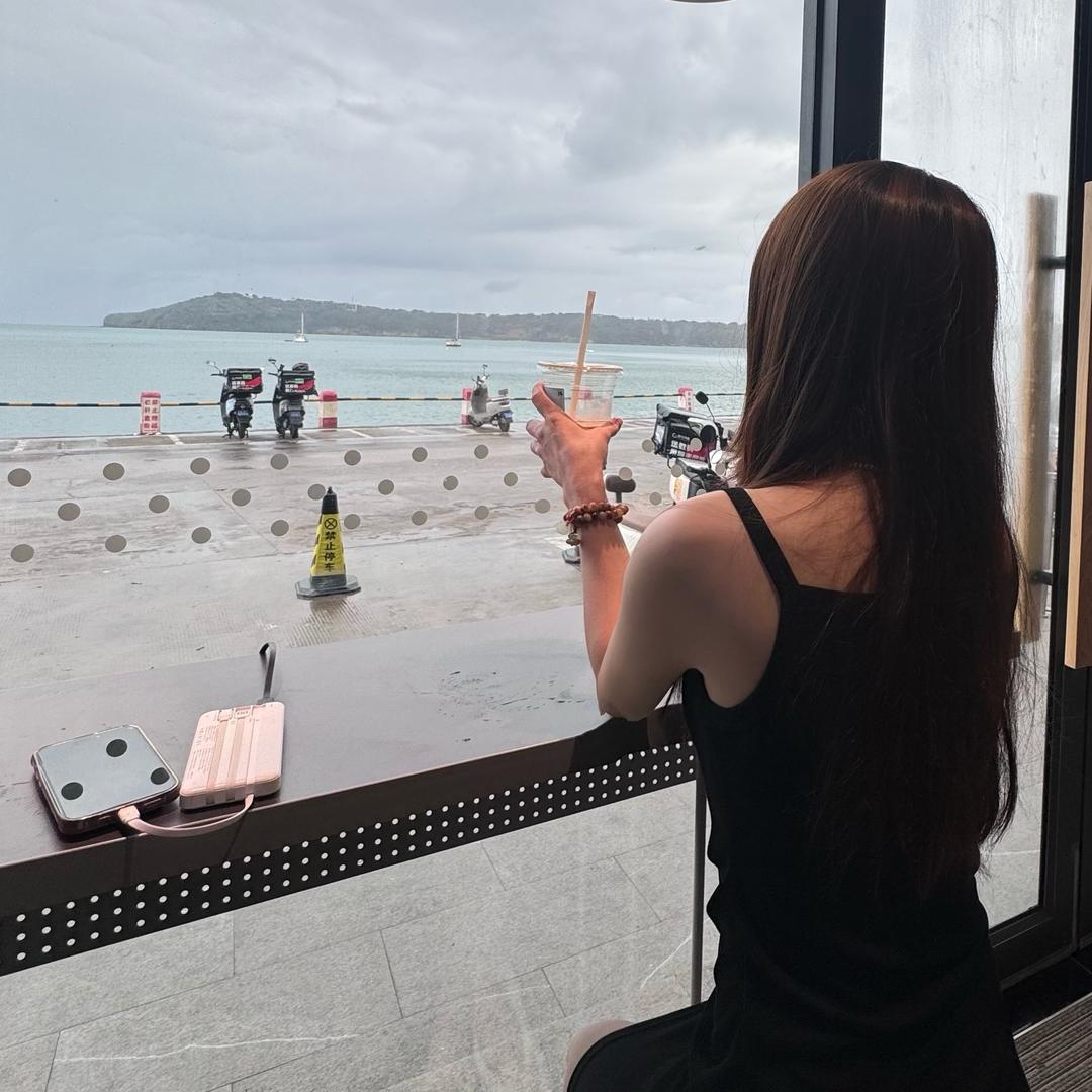 @莫陌