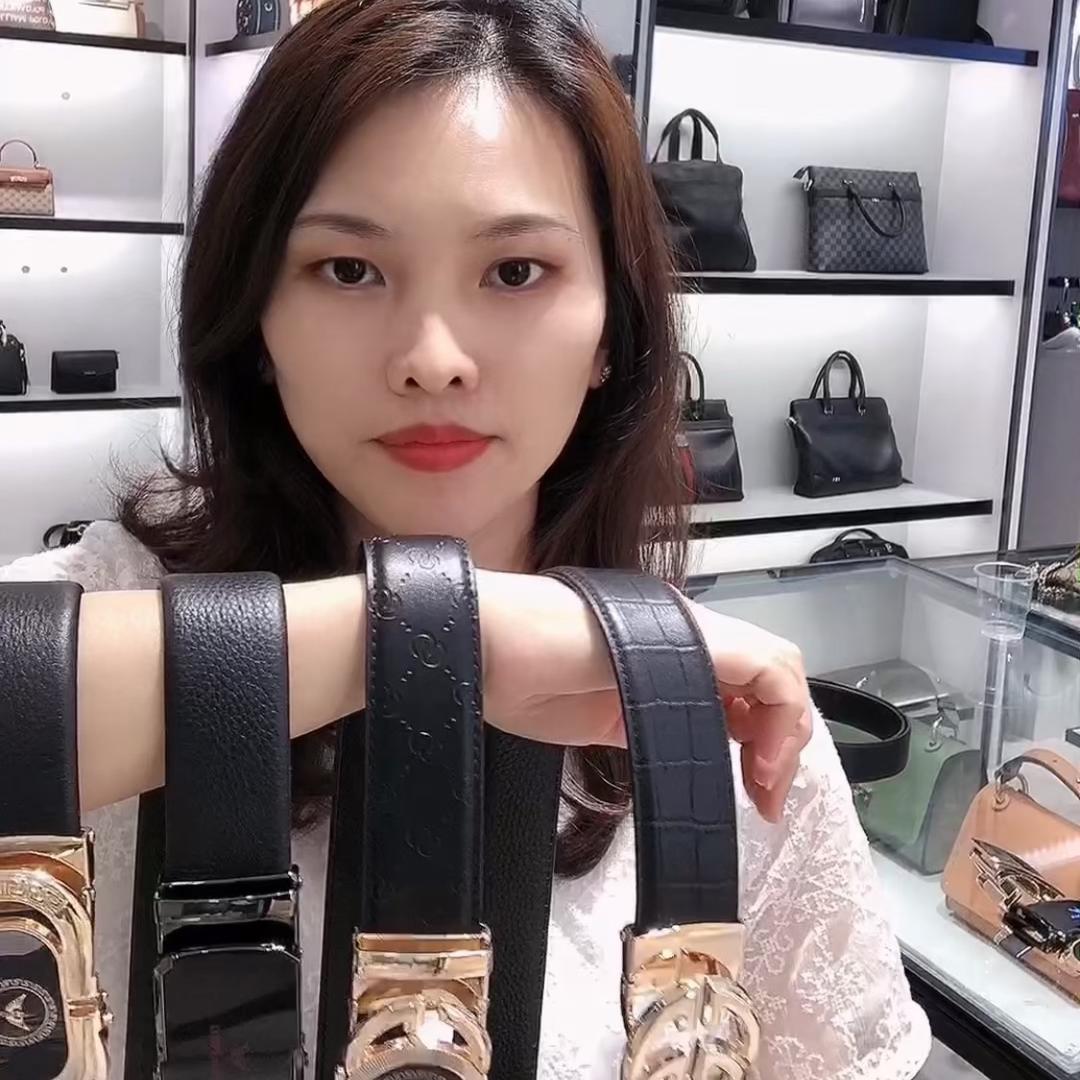 英皇保罗皮带皮包专柜