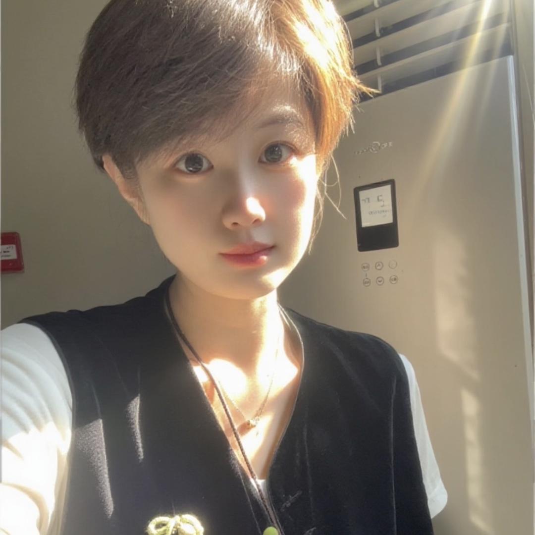 一颗榴莲精品水果——英子