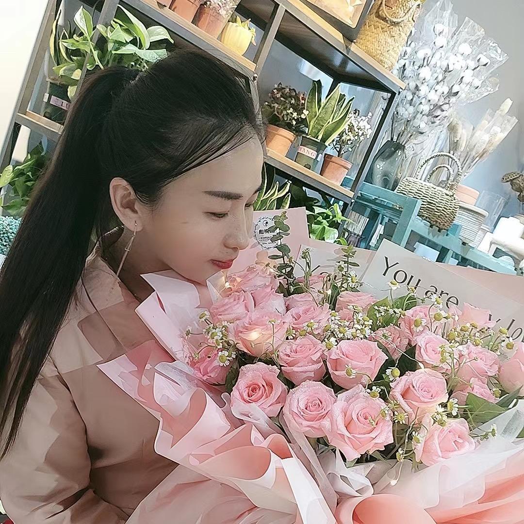 诚建商砼蕊蕊姐