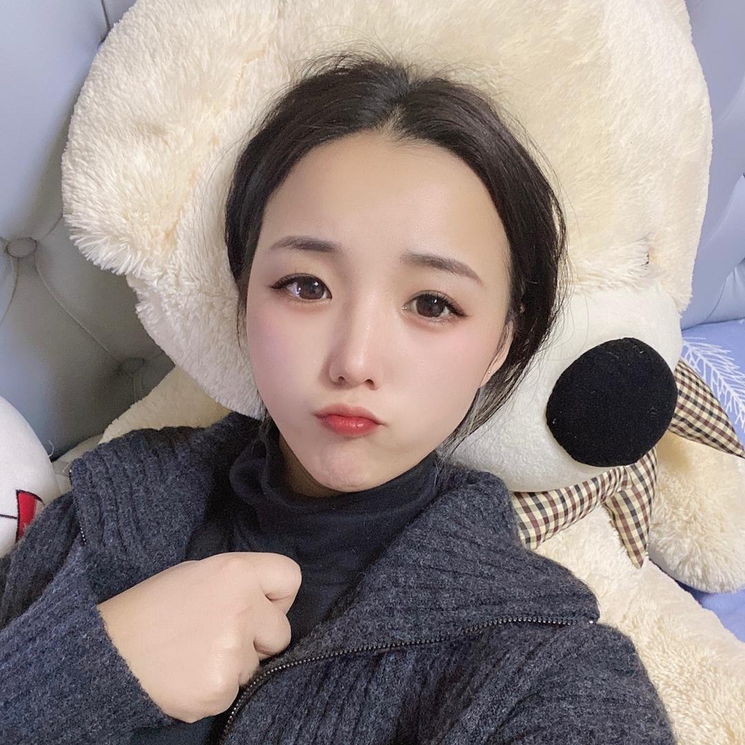 吕口口@曼莉