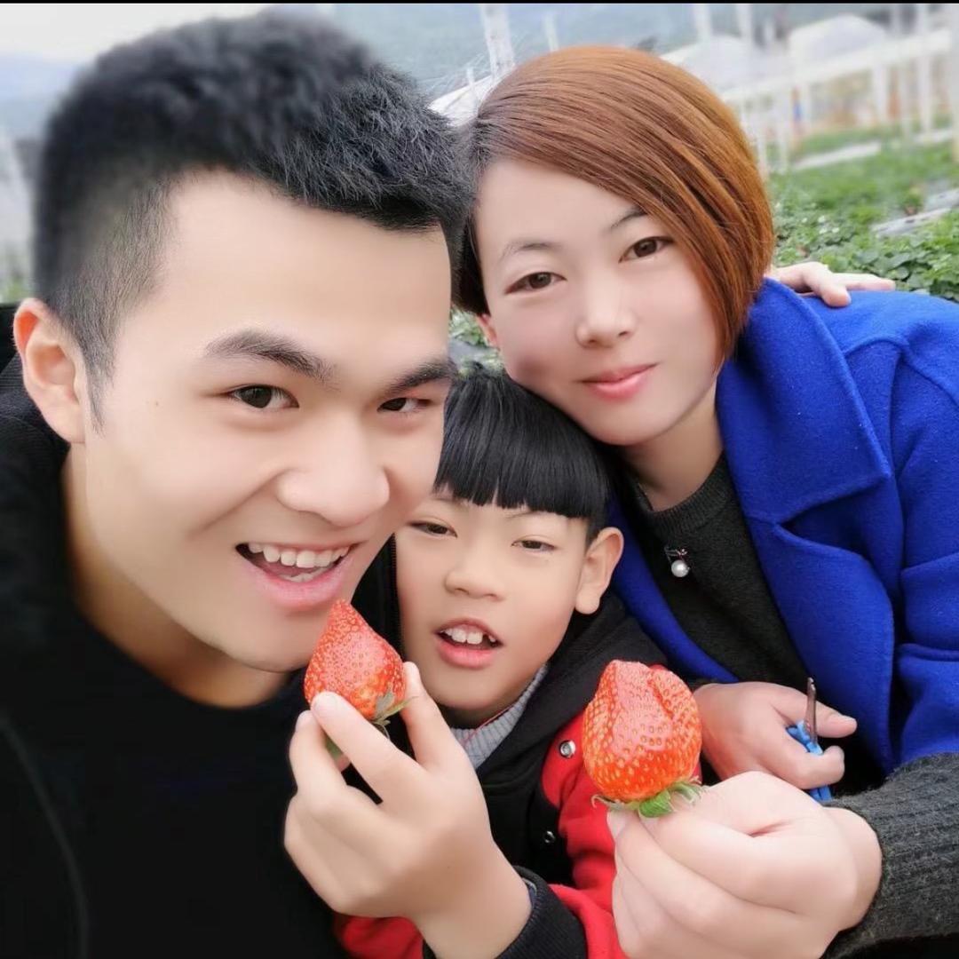 容姐夫妇