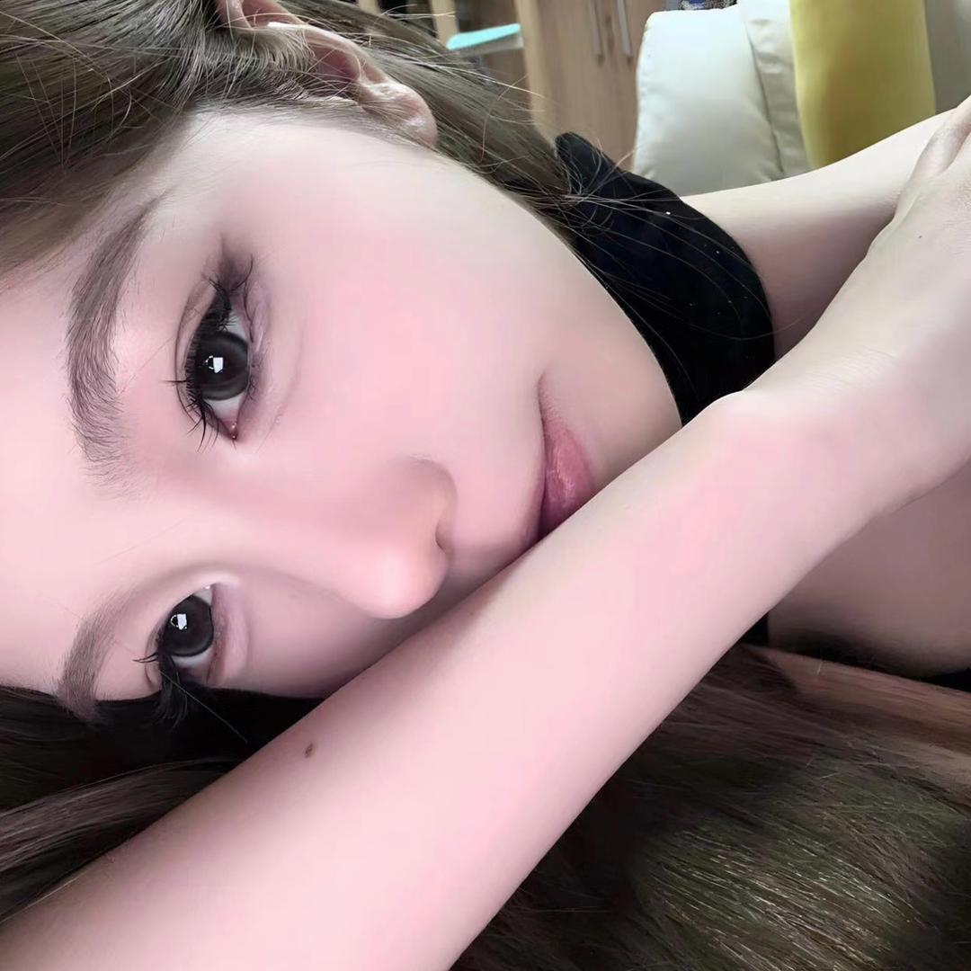 女人ㅤ