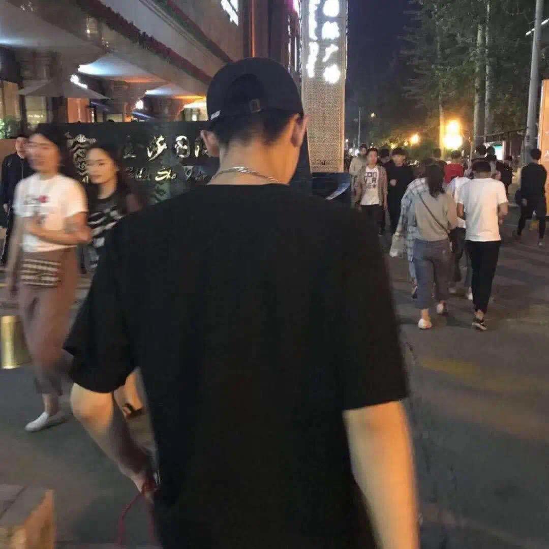 爱吃馒头的辉仔