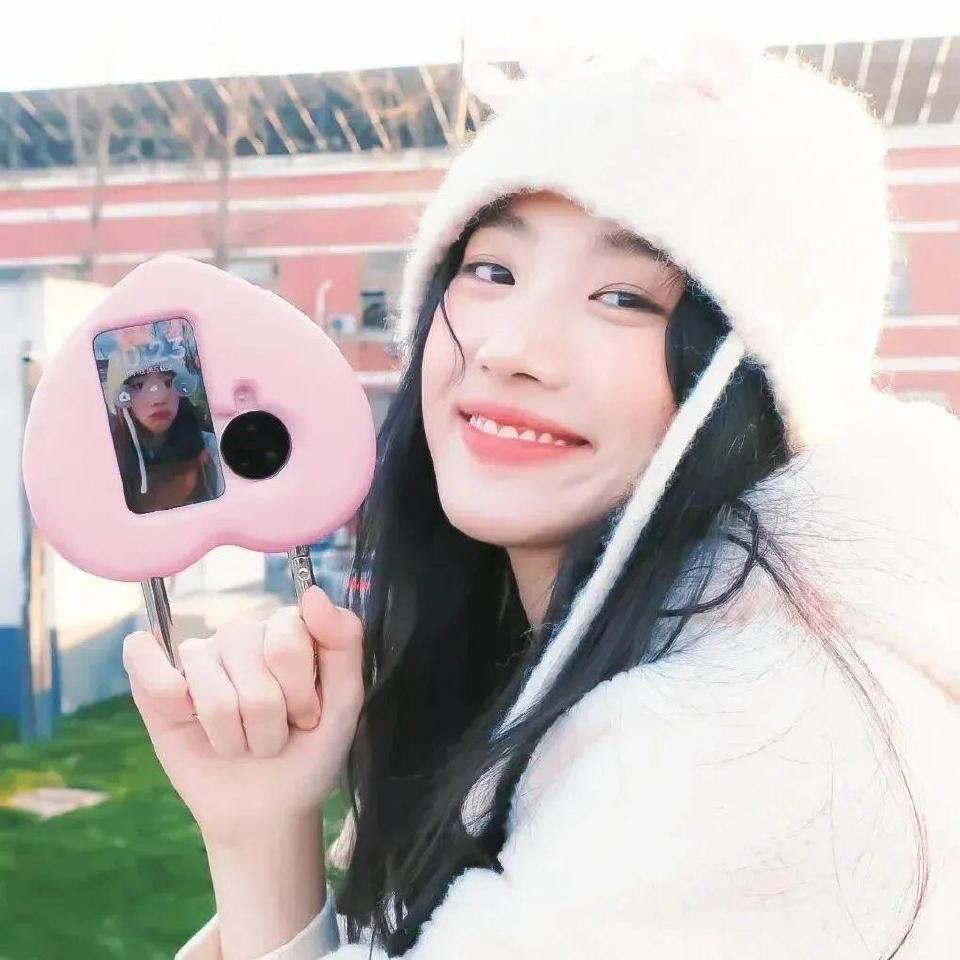 呀呀大王哇～๑>ᴗO๑