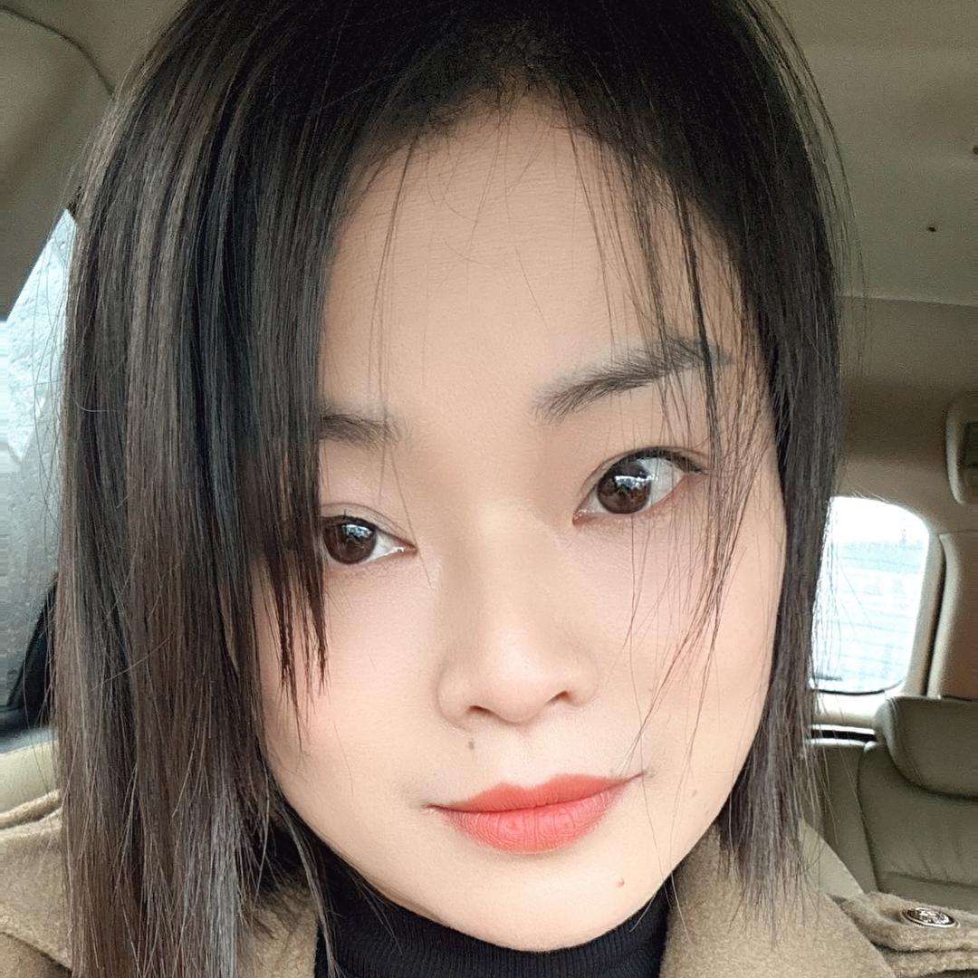 小龙女萱萱