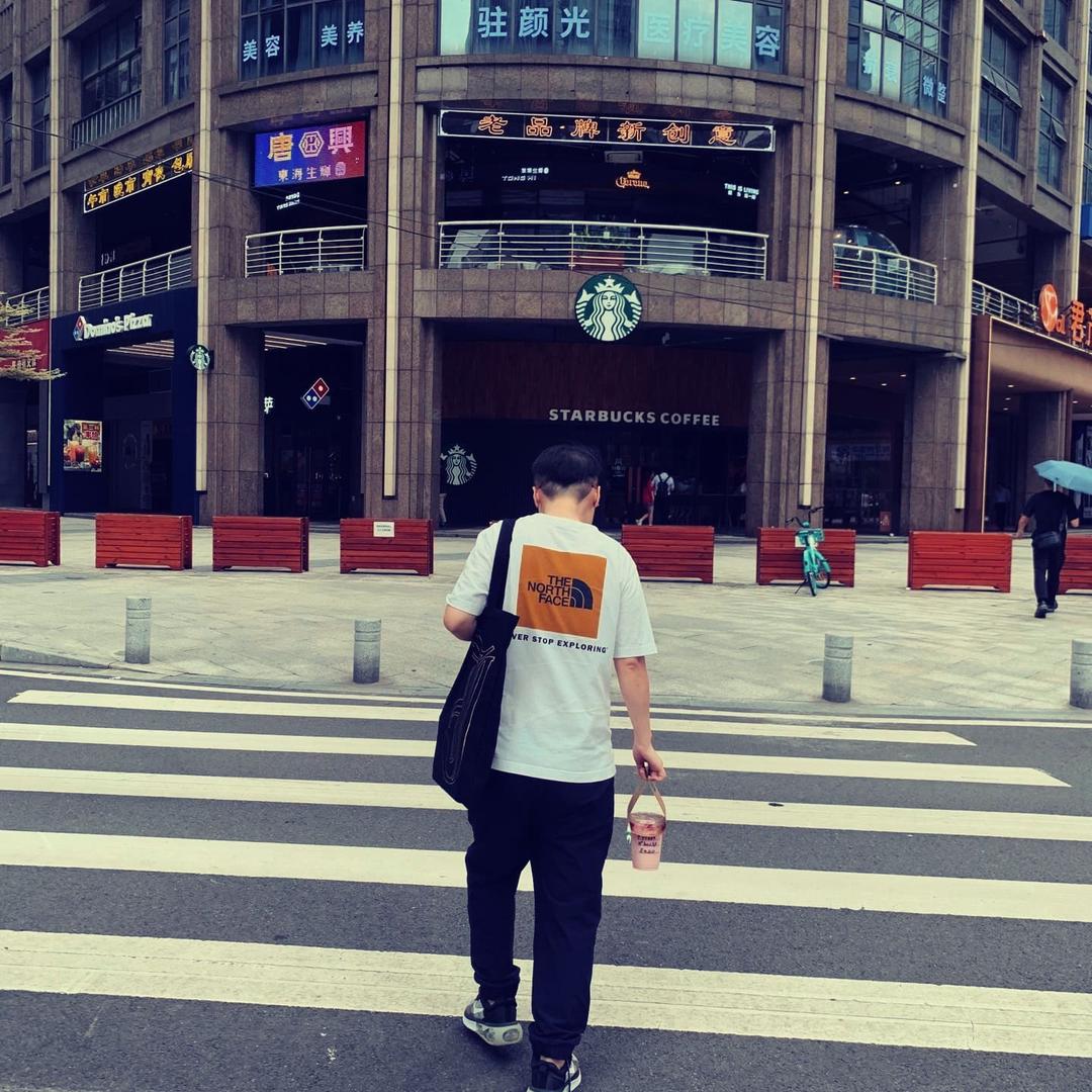 𝑬𝒏𝒛𝒐 🐈 🌈