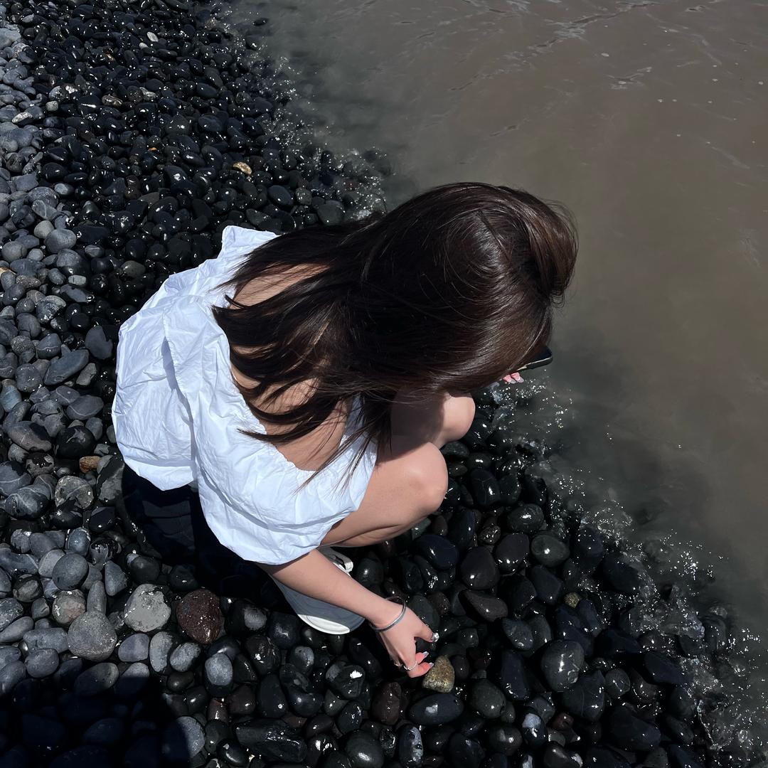 不⁴小哭包.