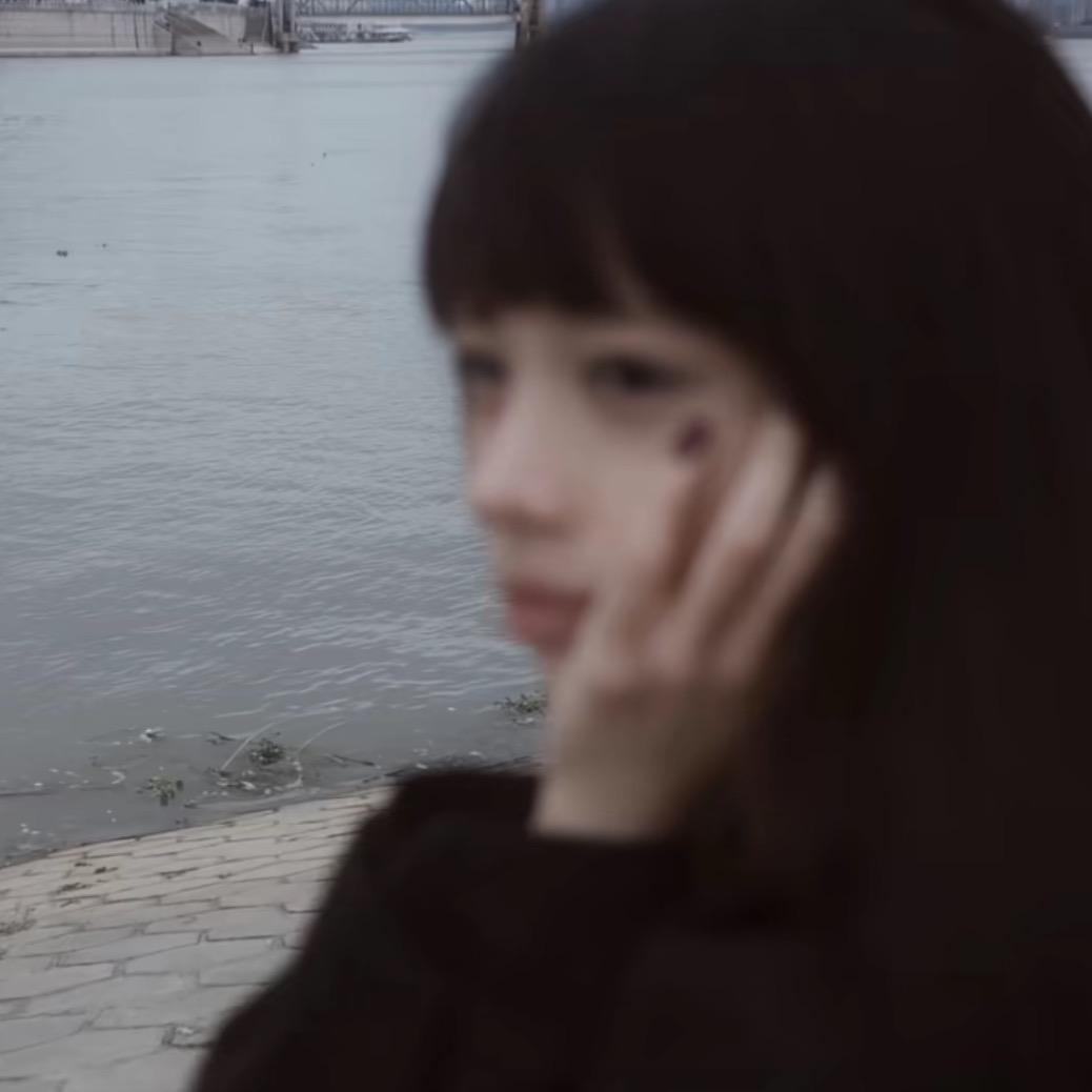 泣