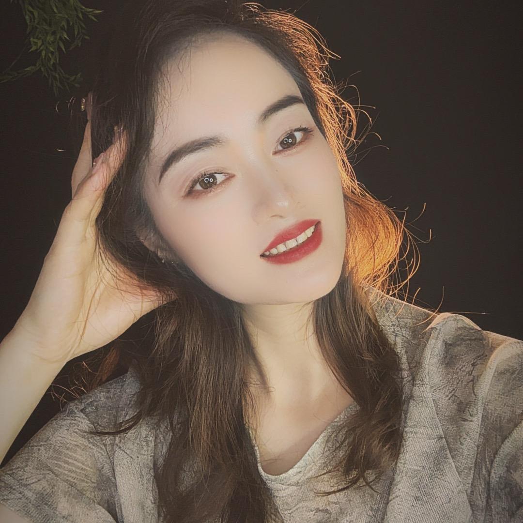 JI（果儿）