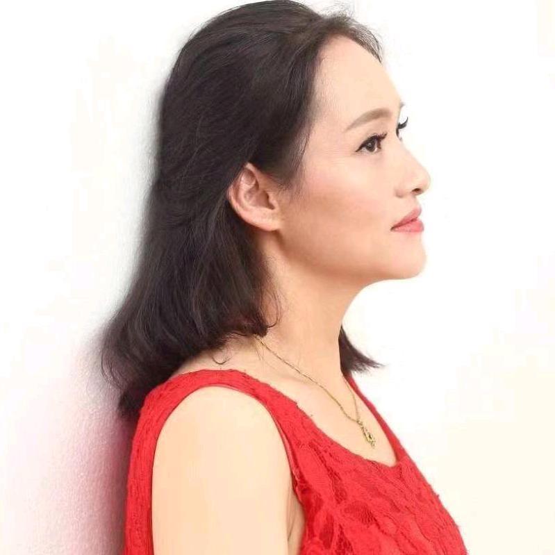 （艾莉）