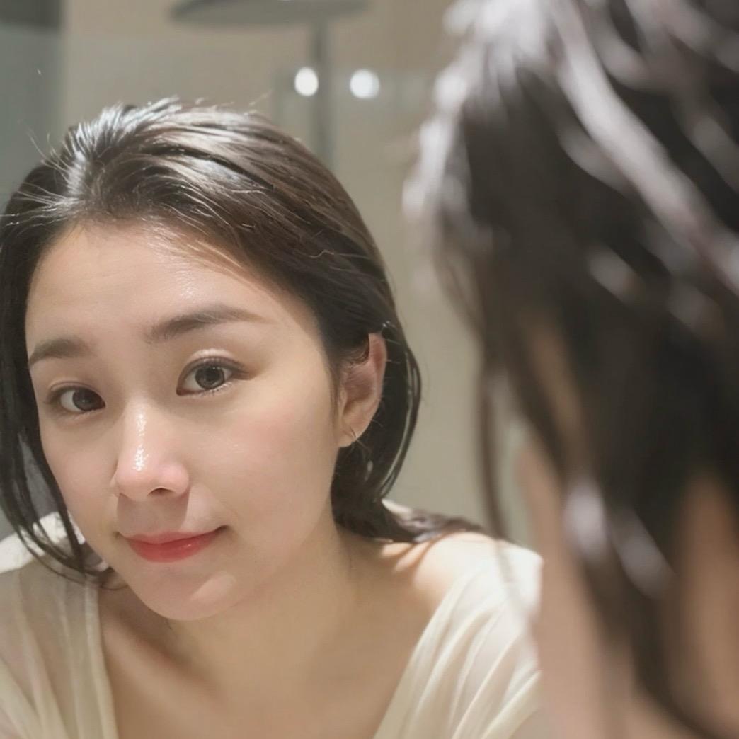 专注塑形内衣的燕子