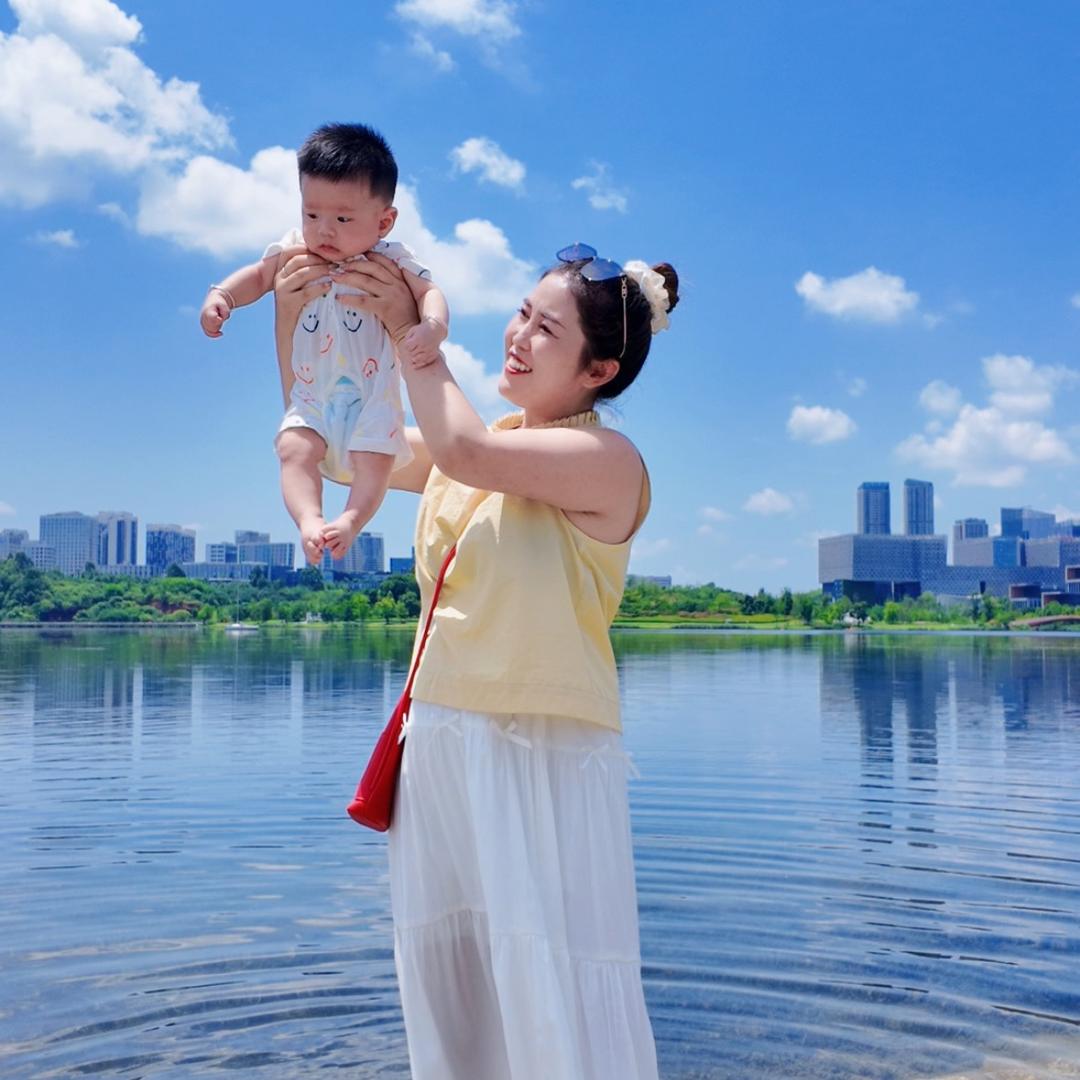 泽泽妈 (全职带娃)