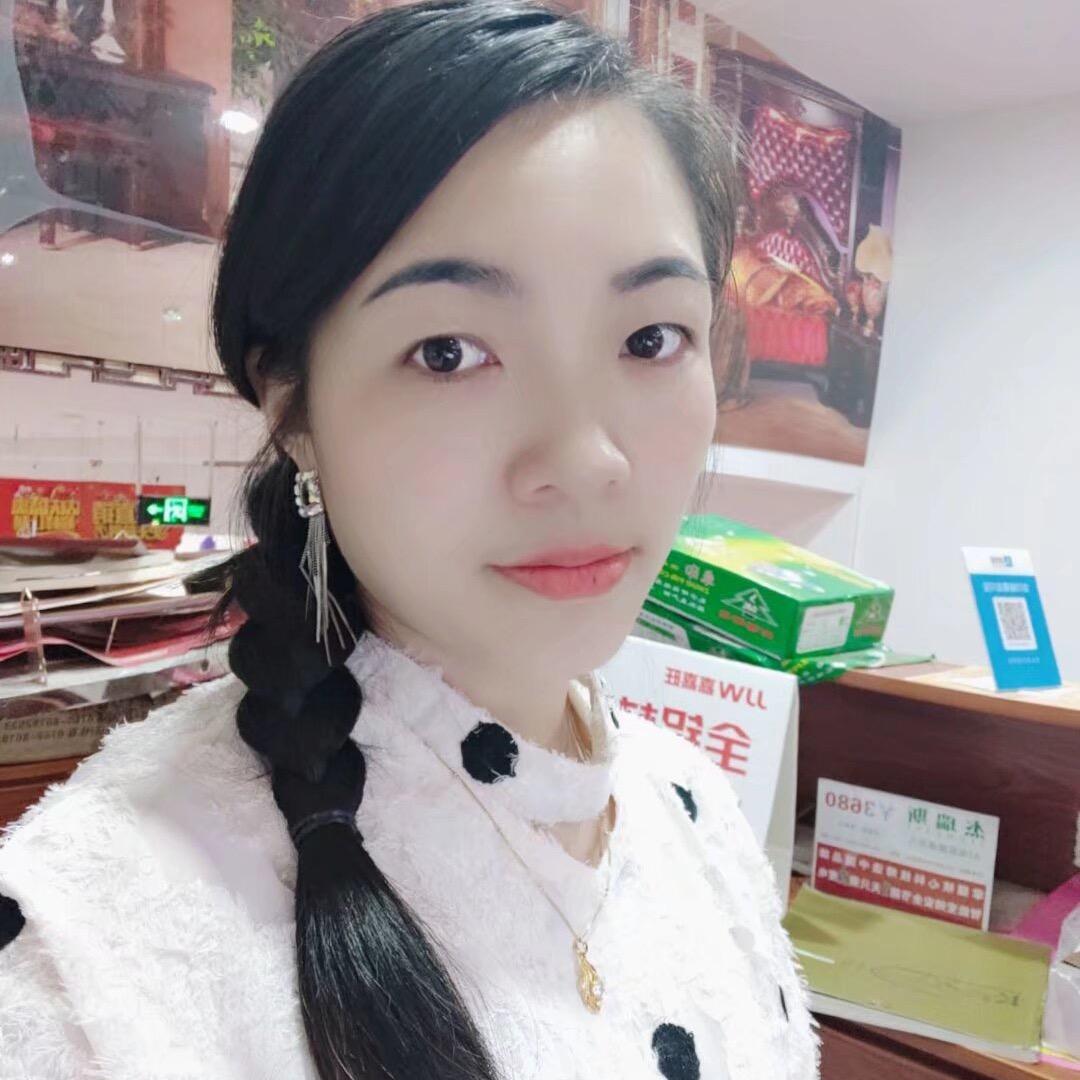 万华家私王凯丽