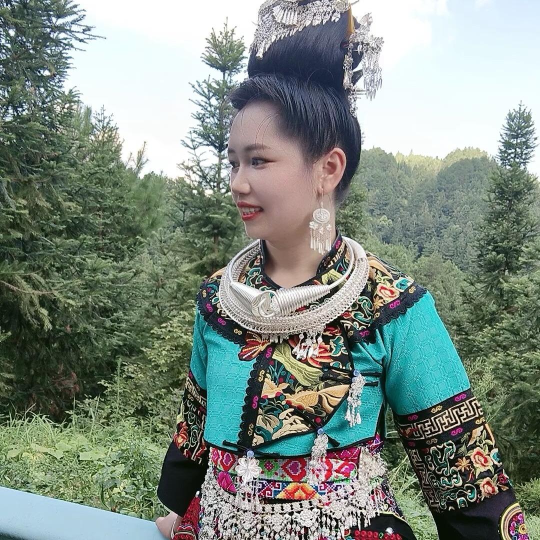 苗小英爱吃