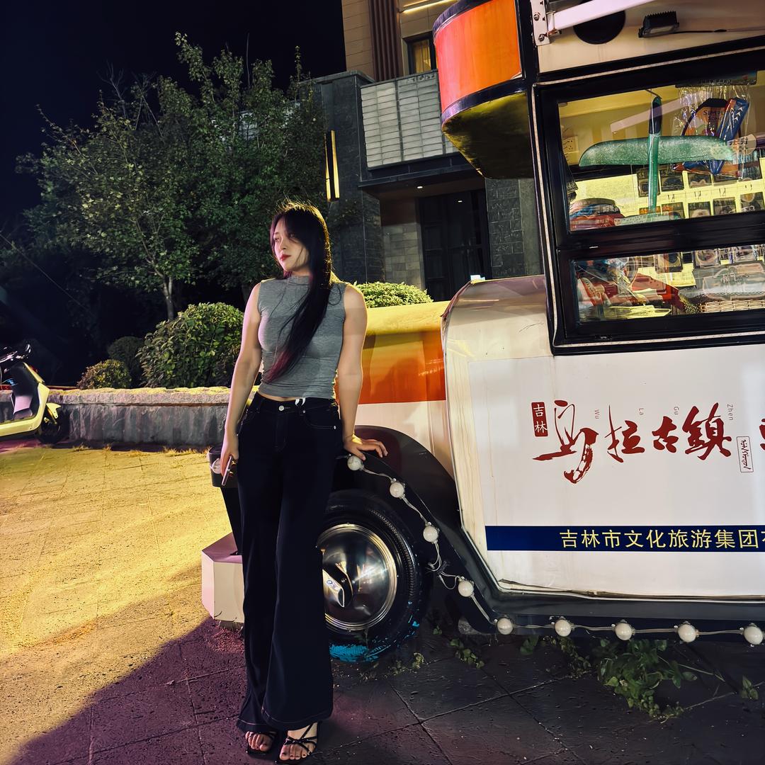 小花花花，