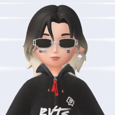 魔小何