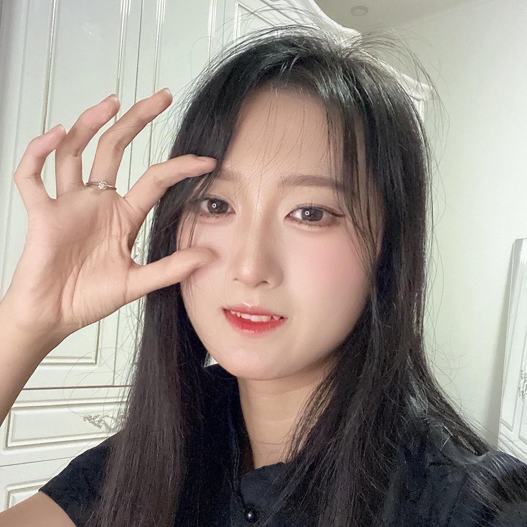 丢了心的小佳