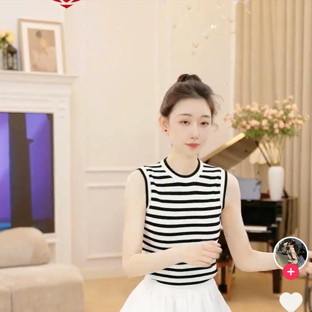 鸥纪儿【气质穿搭]